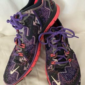 Women’s used Nikes